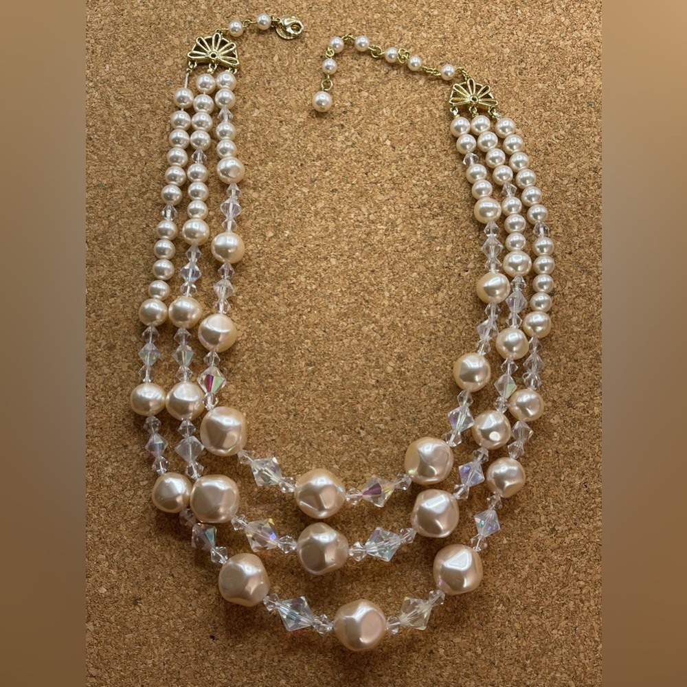 Multi row necklace